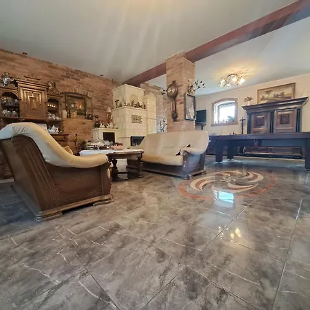 לינה וארוחת בוקר Florentyna Warnice (Pyrzyce)